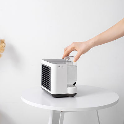 مروحة ضباب تبريد مكتبية مزودة بضوء LED بخاخات 3 سرعات للرياح لمنزل المكتب